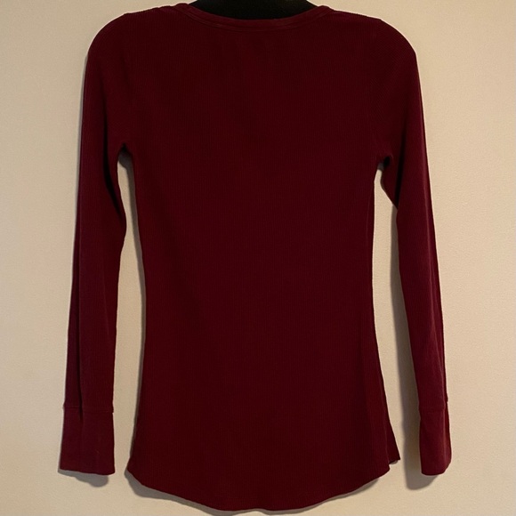 Gap Factory Thermal Gap Logo Long Sleeve T-Shirt Ruby Wine Size Small Red Maroon - Picture 3 of 9